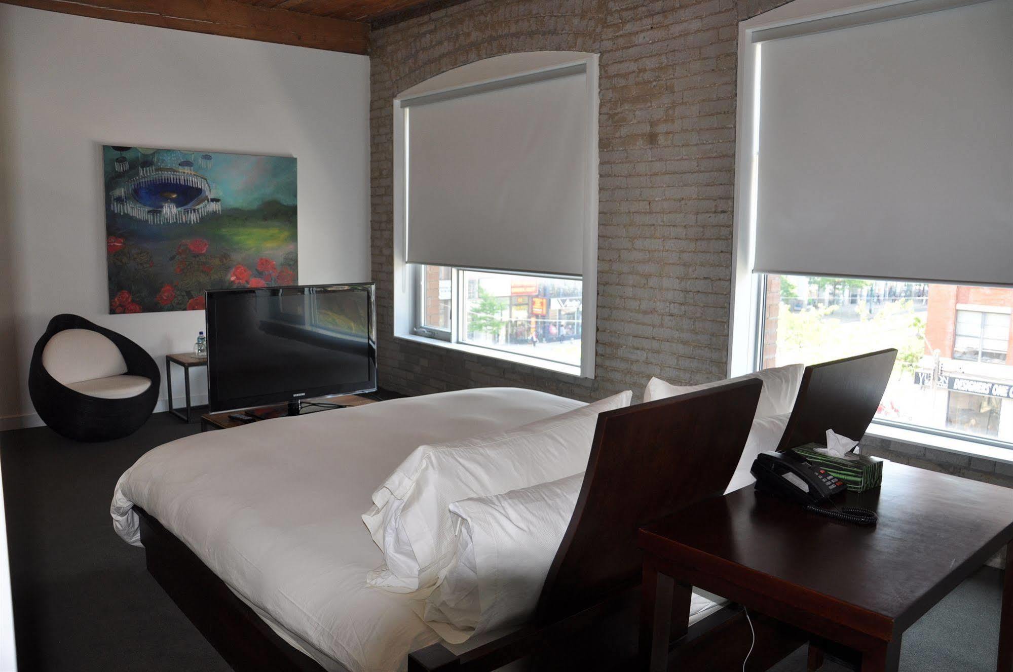 Hotel Ocho Toronto Buitenkant foto